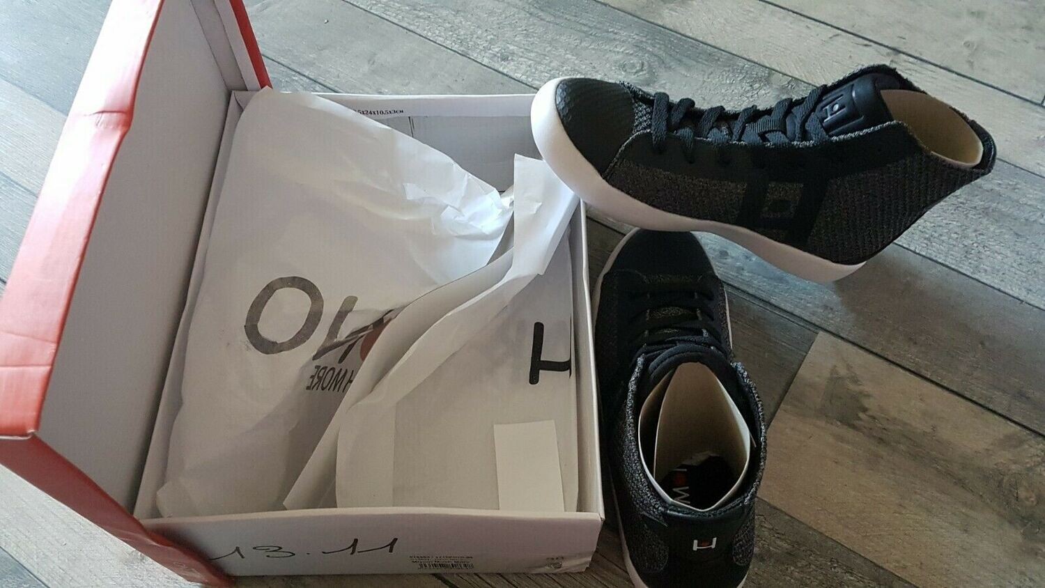 baskets hommes ou femmes HAKIMONO pointure 36