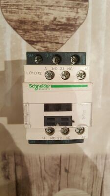 SCHNEIDER TESYS - CONTACTEUR - 3P - AC-3 440V - 13A - BOBINE 115VAC - LC1D12FE7