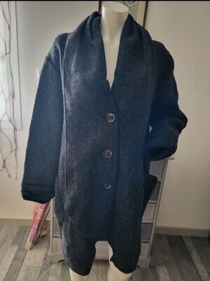 Manteau Charlotte et Louis taille 52 neuf sous blister
