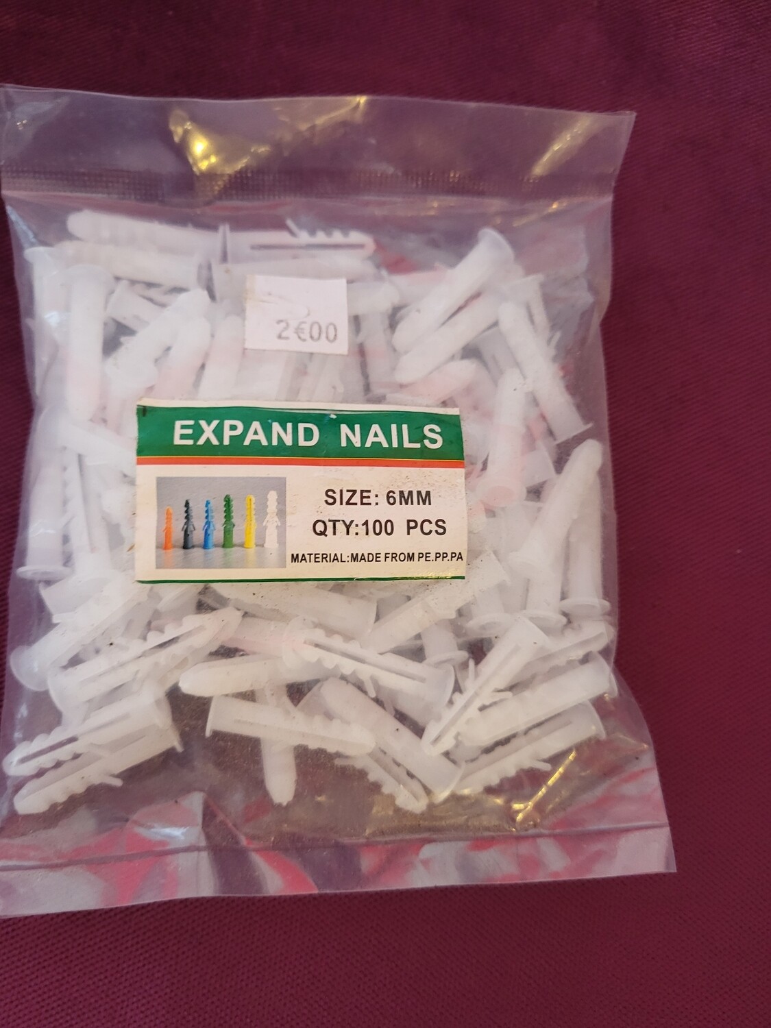 SACHET DE 100 CHEVILLES DIAMÈTRE 6MM