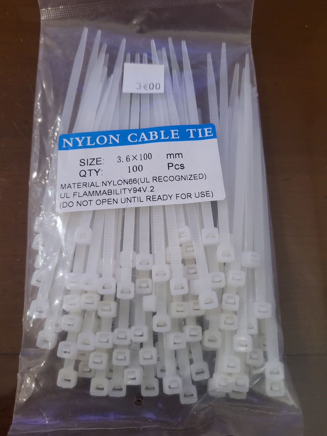 SACHET DE 100 ATTACHES CABLES BLANCS 3,6 X 100MM