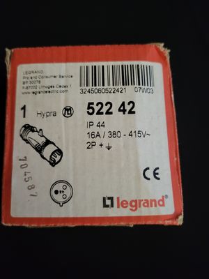 LEGRAND 52242 PRISE HYPRA IP44 16A/380-415V 2P+T
