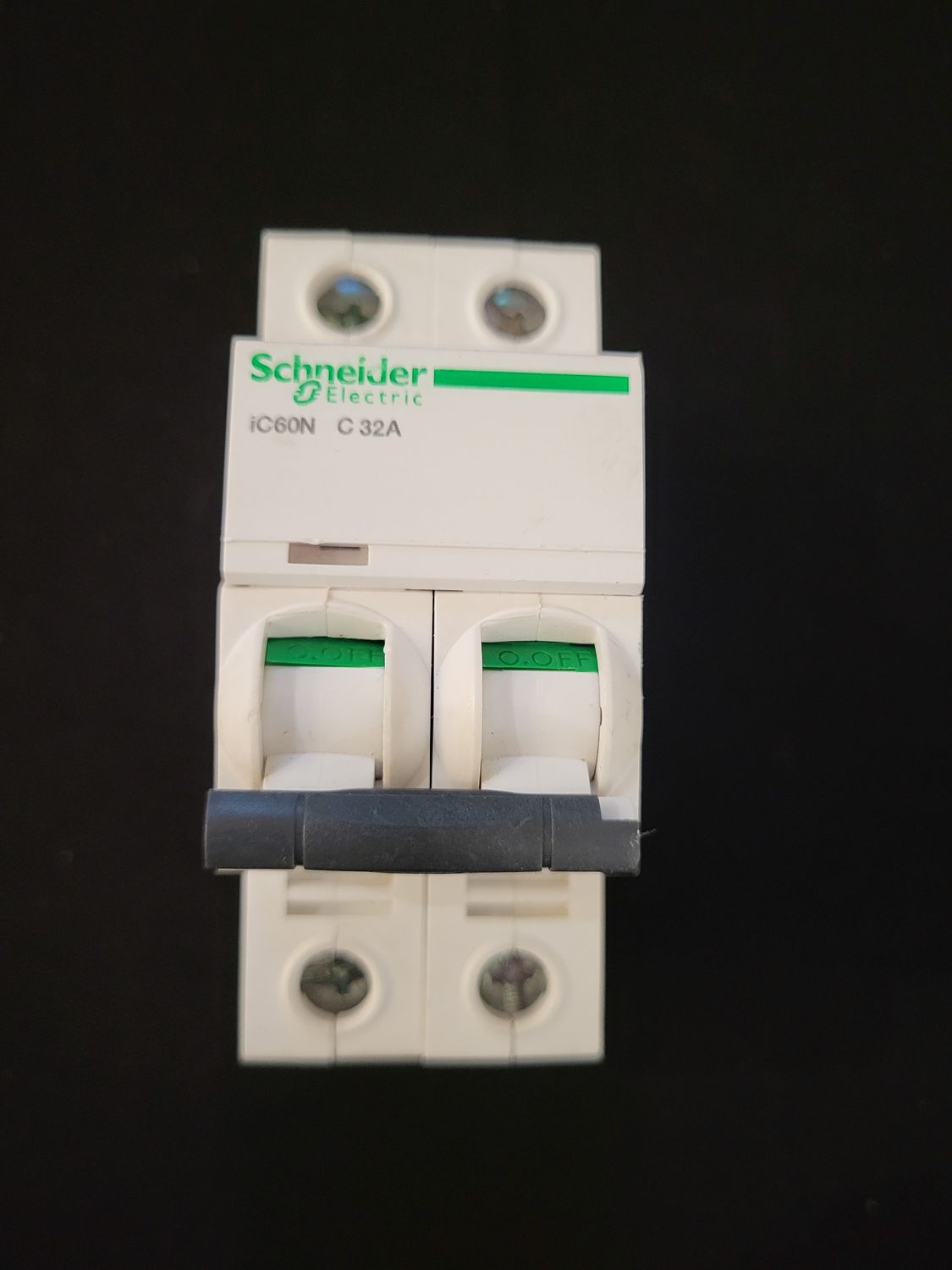 SCHNEIDER ELECTRIC IC60N C32A 2 POLES