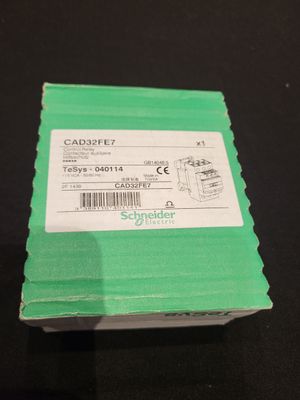 SCHNEIDER ELECTRIC CONTACTEUR AUXILIAIRE CAD32FE7