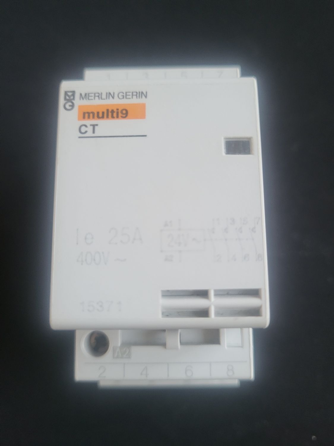 MERLIN GERIN 15371 CONTACTEUR 25A BOBINE 24V 4 PÔLES
