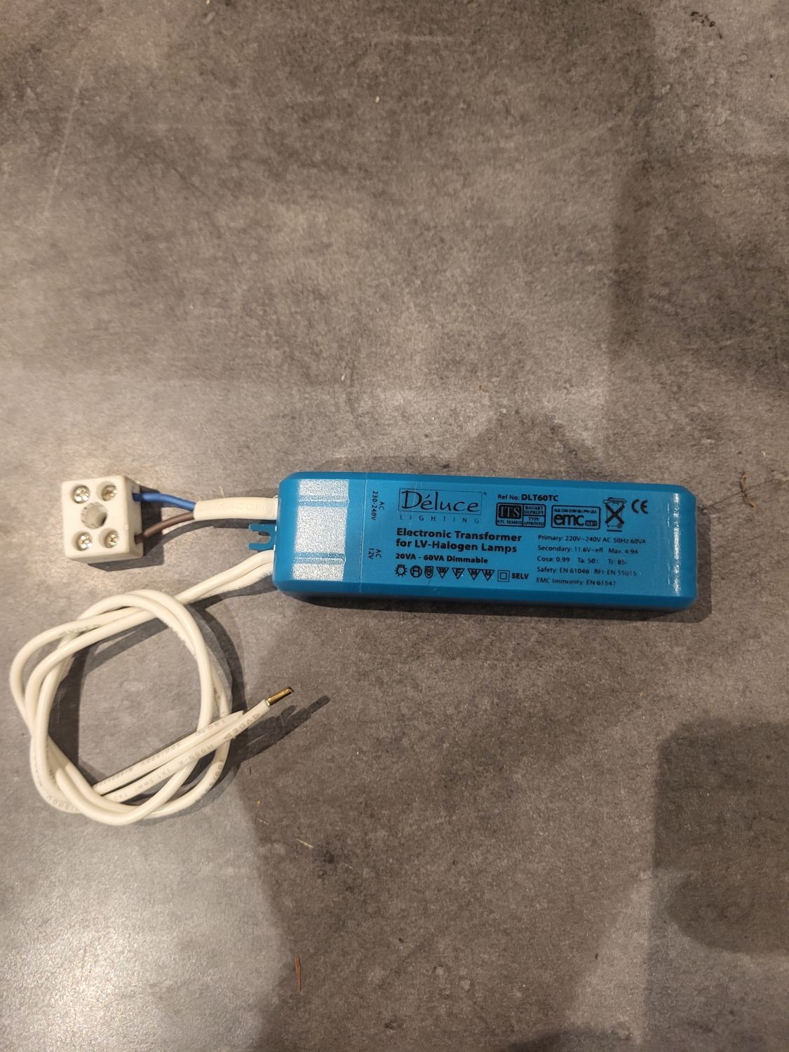 TRANSFORMATEUR DELUCE MODÈLE DLT60TC ELECTRONIQUE 20-60 WATTS TRANSFORMATEUR DELUCE MODÈLE DLT60TC ELECTRONIQUE 20-60 WATTS