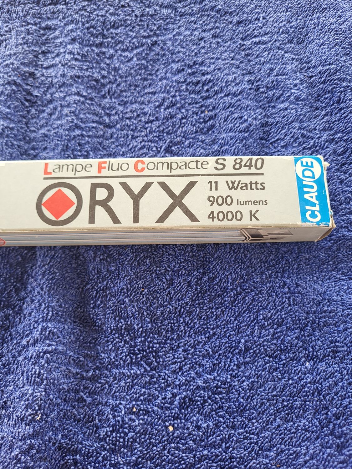 CLAUDE ORYX 11W 4000K G23 900 LUMENS