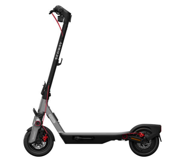 Vue latérale de la trottinette Ninebot F3 Pro e