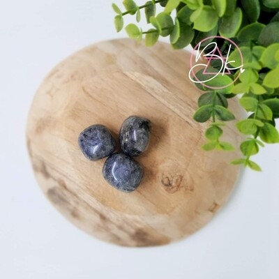 LARVIKIET | Trommelsteen | beschermend, reinigend, aardend LARVIKIET | Trommelsteen | beschermend, reinigend, aardend