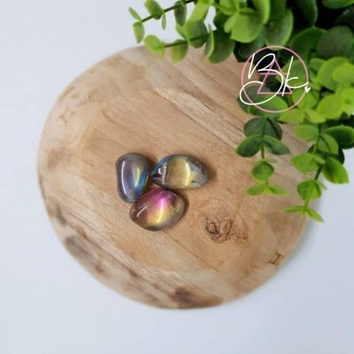 TITANIUM AURA KWARTS | Trommelsteen | krachtige reiniger van lichaam, geest en ziel, helpt je losmaken van negatieve entiteiten en verbindingen TITANIUM AURA KWARTS | Trommelsteen | krachtige reiniger van lichaam, geest en ziel, helpt je losmaken van negatieve entiteiten en verbindingen