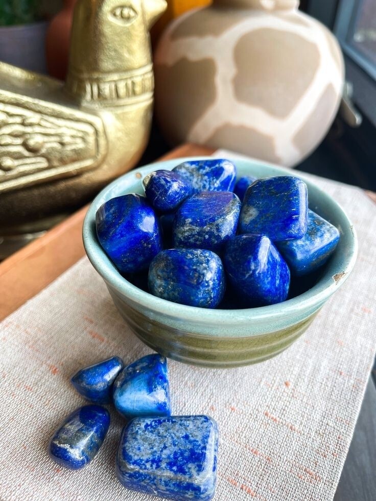 LAPIS LAZULI | Trommelsteen | bevordert spirituele kracht, spirituele vaardigheden, astraal reizen, verlichting, wijsheid en vrede