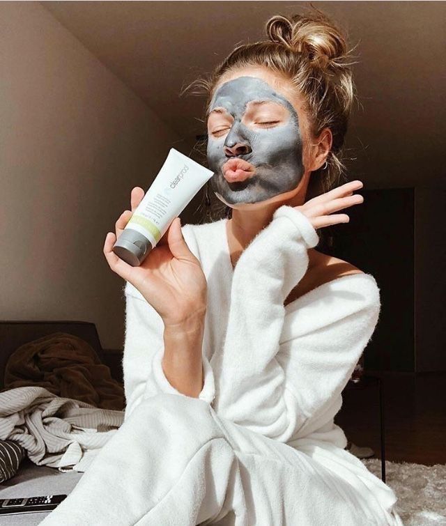 Clear Proof® Deep-Cleansing Charcoal Mask Clear Proof® Deep-Cleansing Charcoal Mask