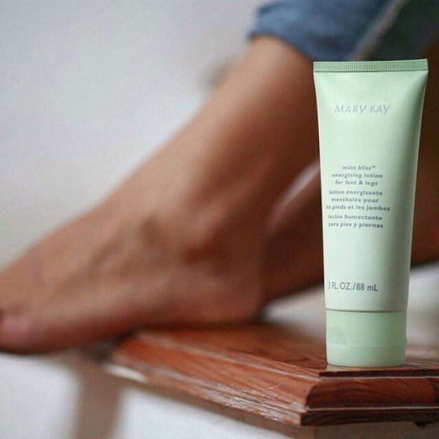 NEW! Mary Kay® Mint Bliss Energizing Lotion for Feet and Legs