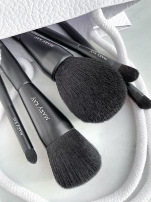 Mary Kay® Essential Brush Collection Mary Kay® Essential Brush Collection