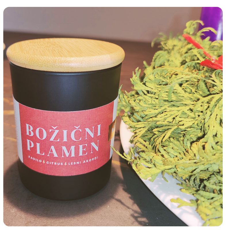 Dišeča sveča BOŽIČNI PLAMEN 140g