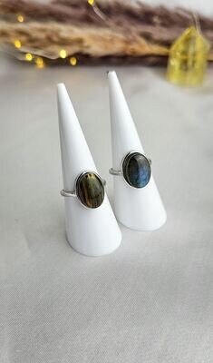 Adjustable Ring in Labradorite (Medium) - s925 (FROM SIZE 13)