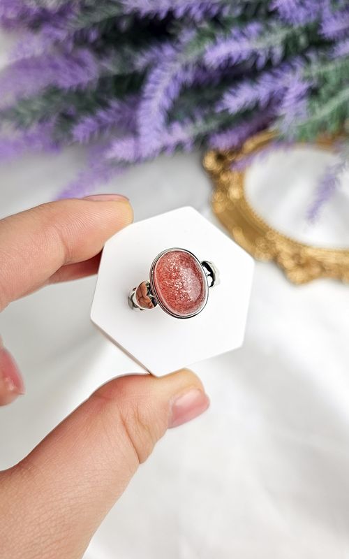 Adjustable Ring in Strawberry Quartz (FROM SIZE 15/16)