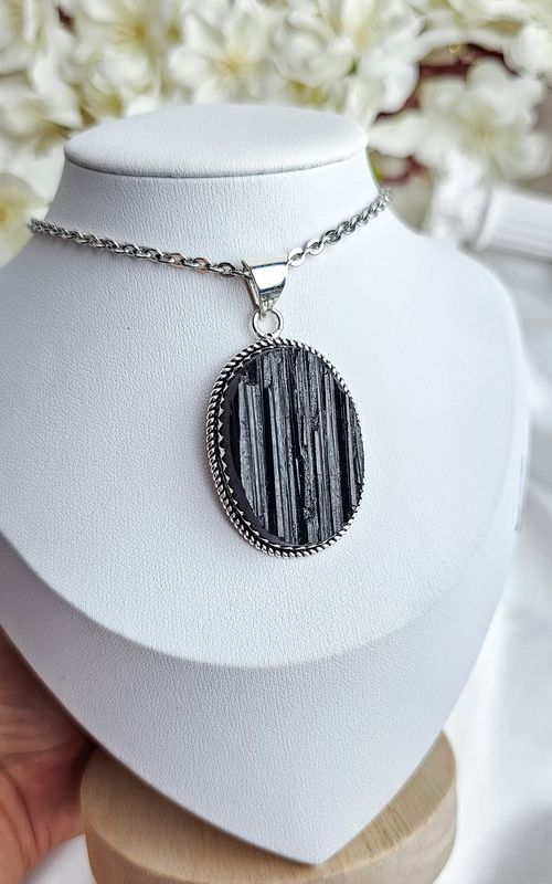 Indian Necklace with Raw Black Tourmaline (Silver)