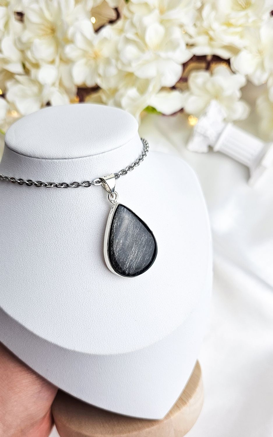 Indian Necklace in Silver Obsidian (DEFECTIVE)