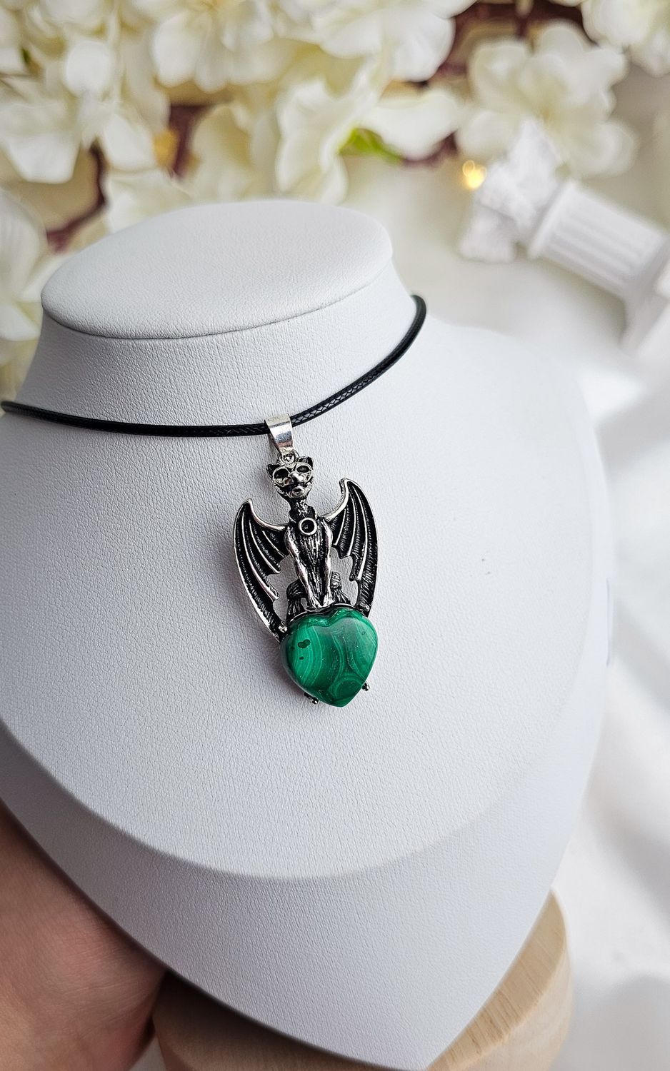 Necklace with Cat in Malachite
