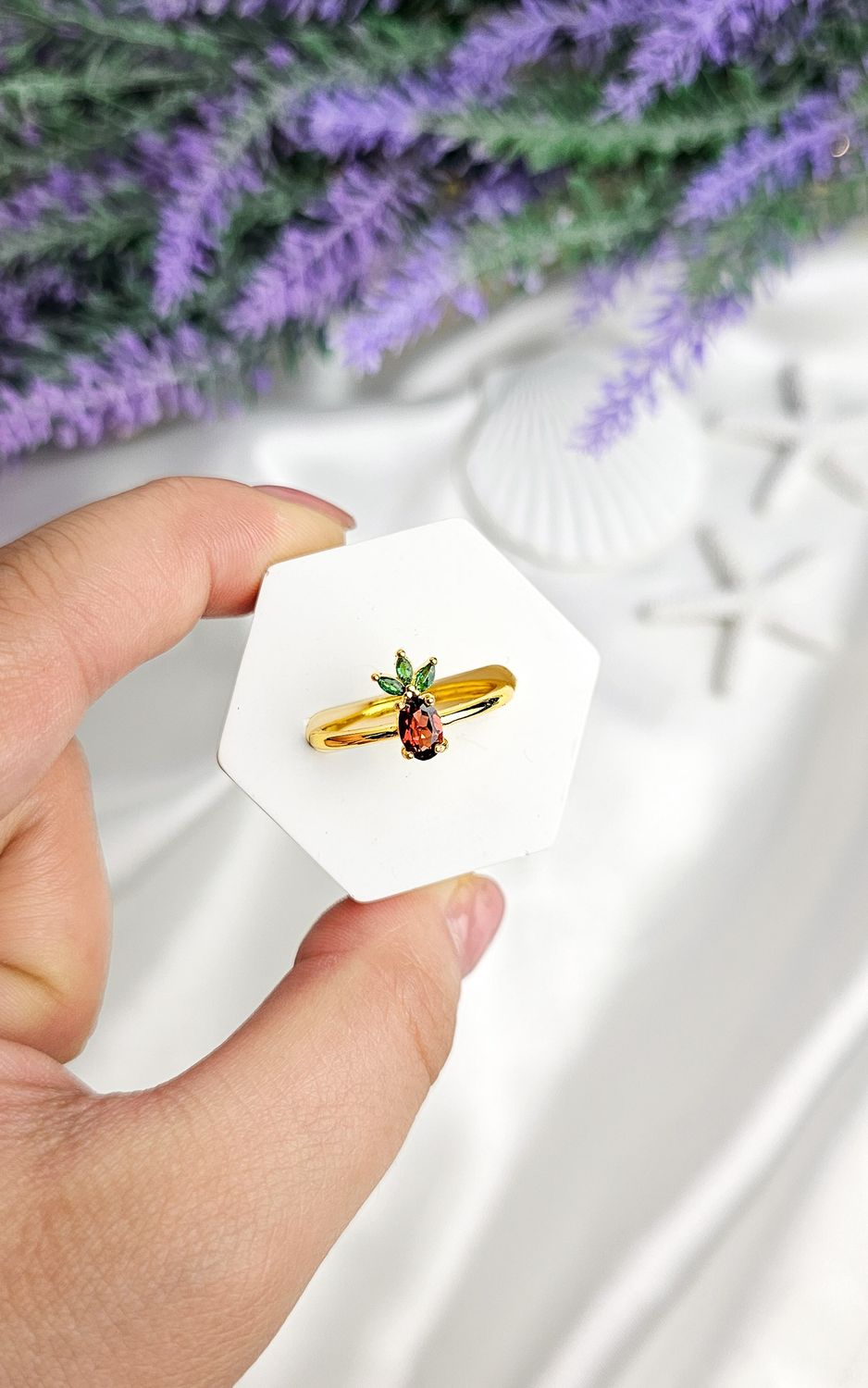 Adjustable Ring with Pineapple in Garnet (FROM SIZE 14)