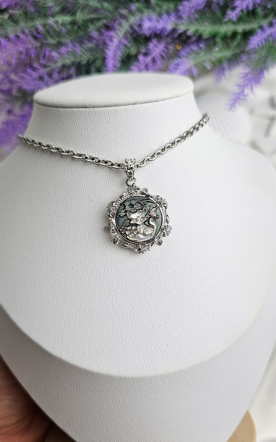 Necklace with Fox in Abalone n.2