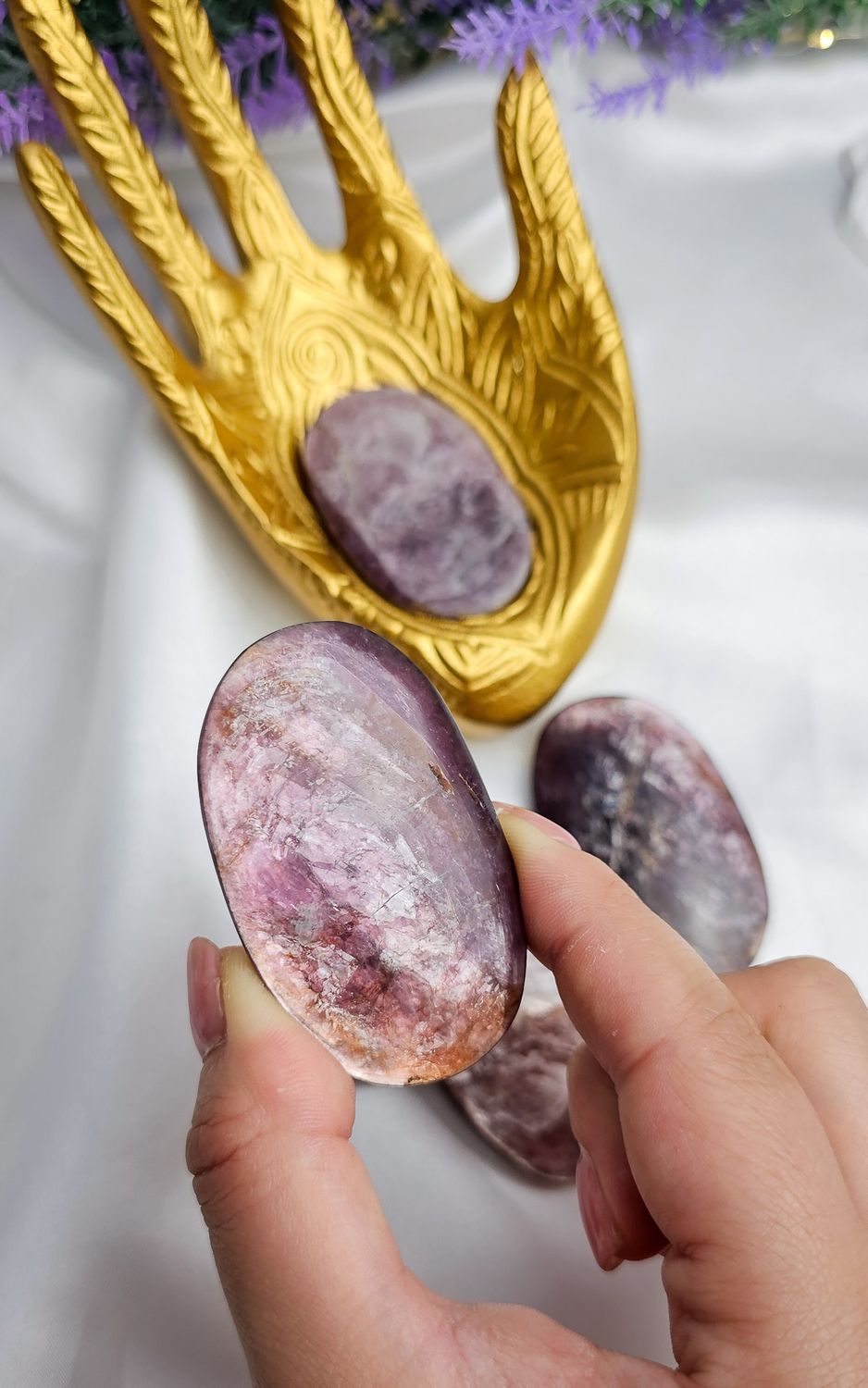 Palmstone in Lepidolite with Mica