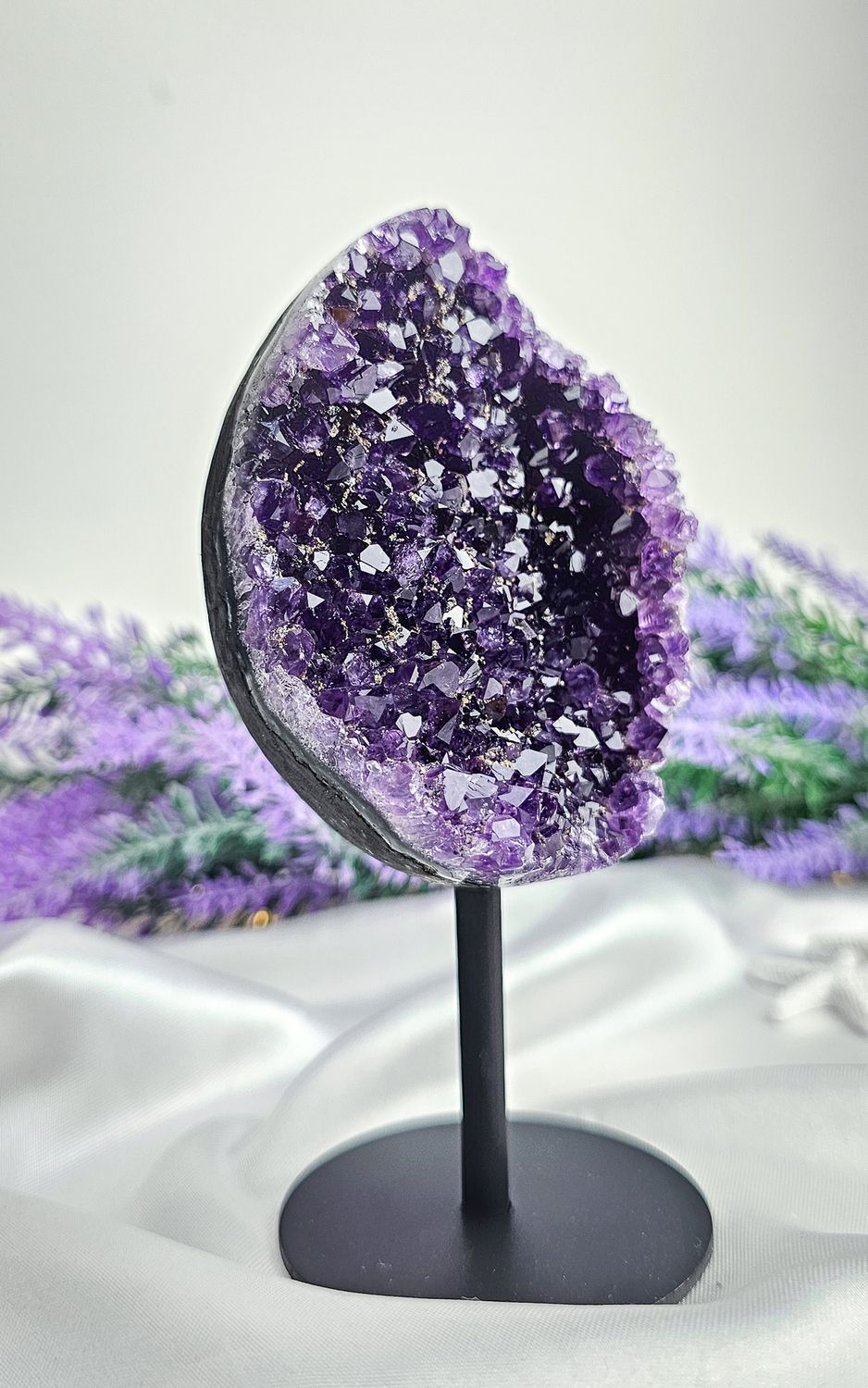 Amethyst Geode on Stand n.2 (Extra Quality)