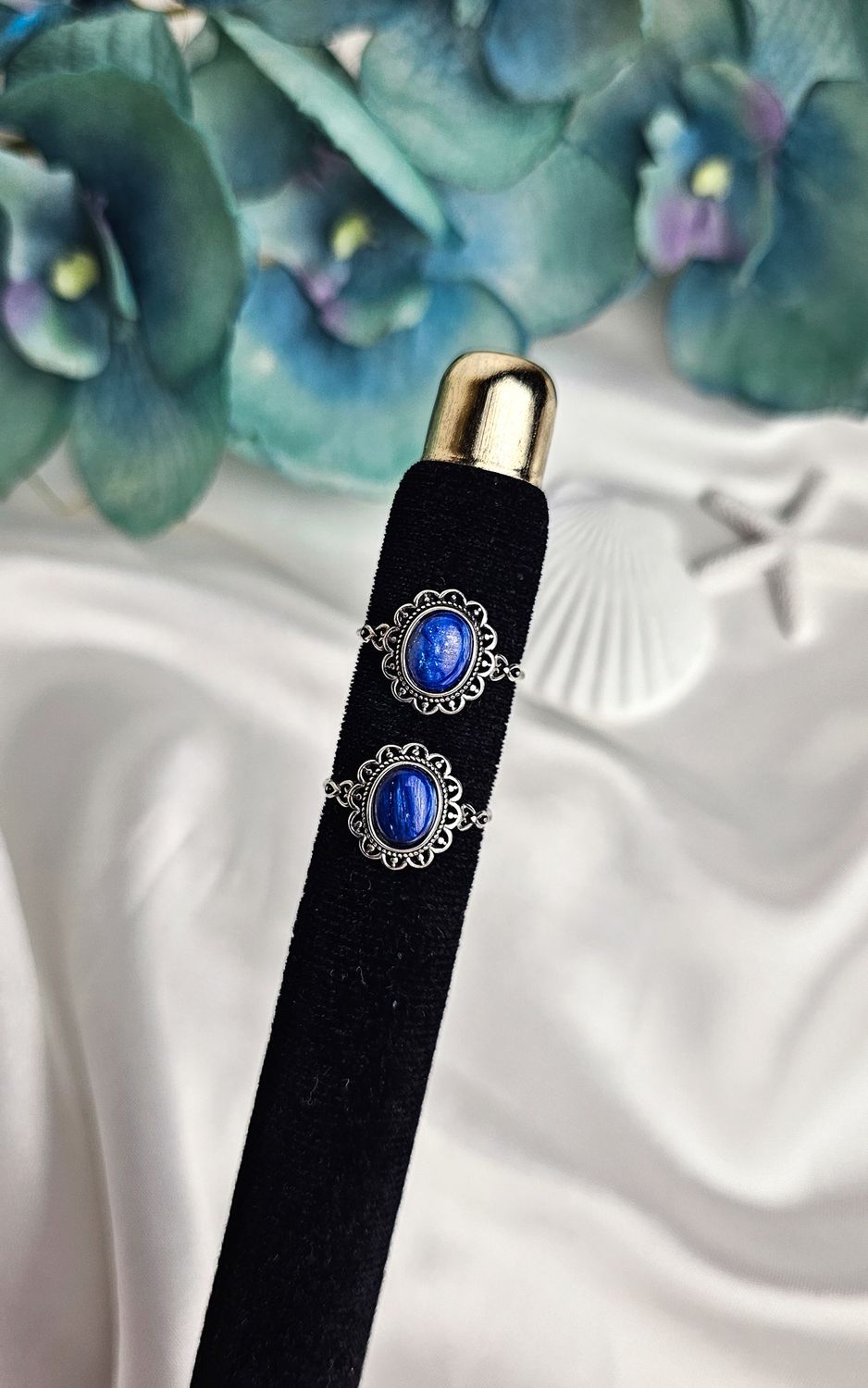 Adjustable Etnic Ring in Kyanite (FROM SIZE 11)