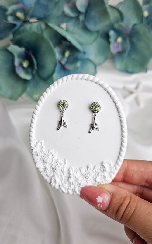 Earrings with Mermaid&#39;s Tale in Peridot (s925)