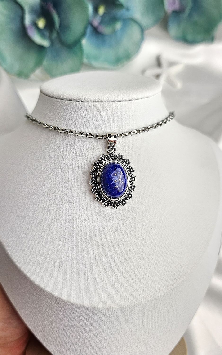 Etnic Necklace with Lapislazuli