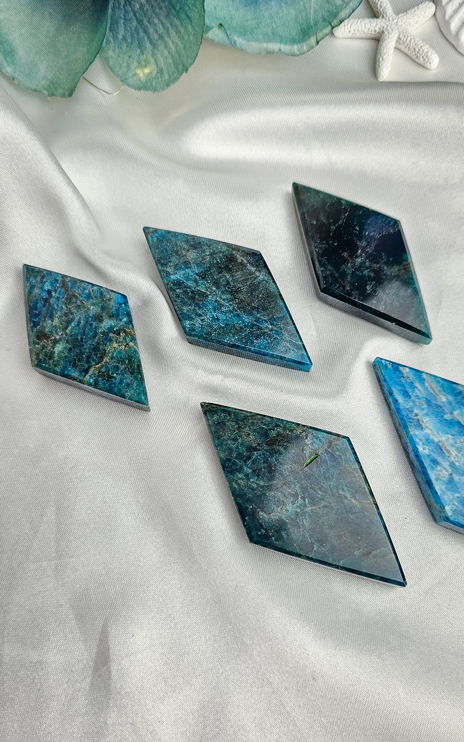 Apatite Diamond