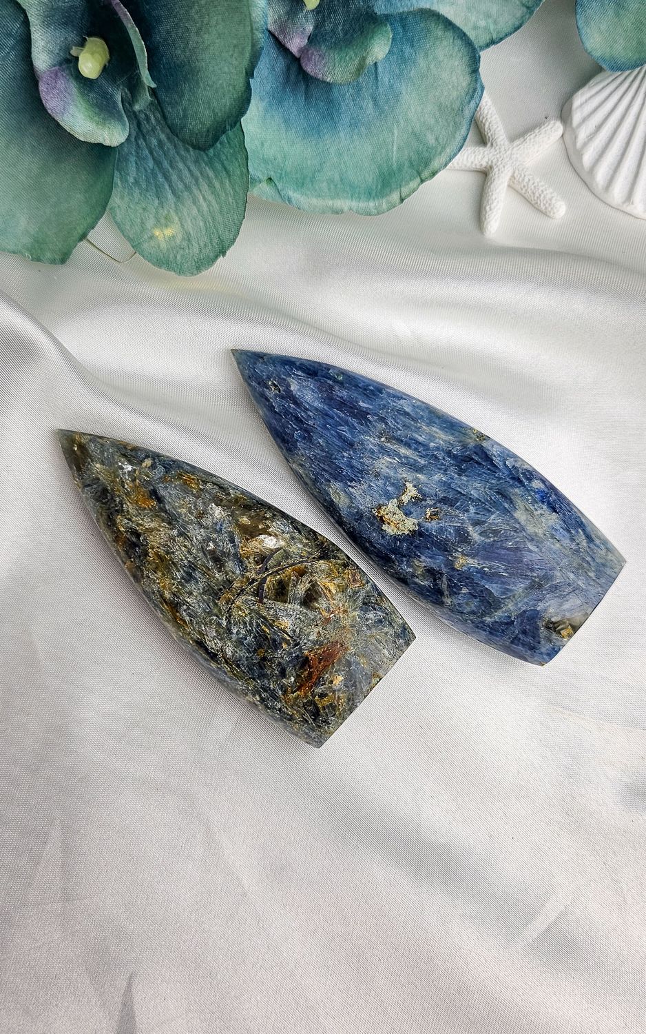 Kyanite Flame