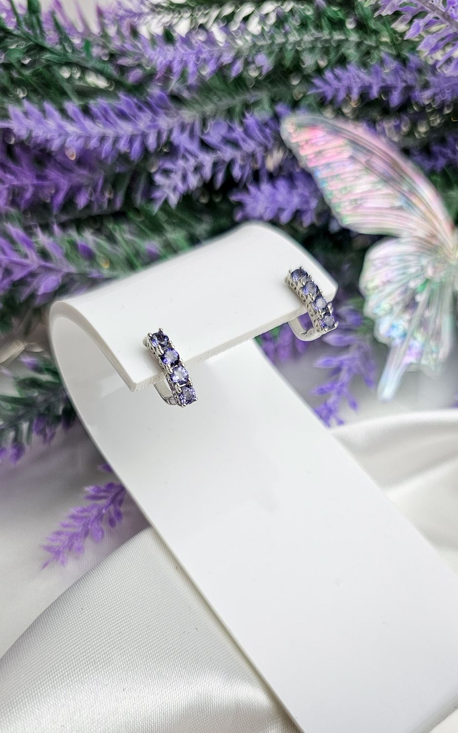 Hoop Earrings in Tanzanite