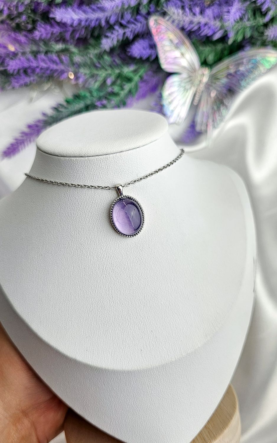 Necklace in Lilac Fluorite