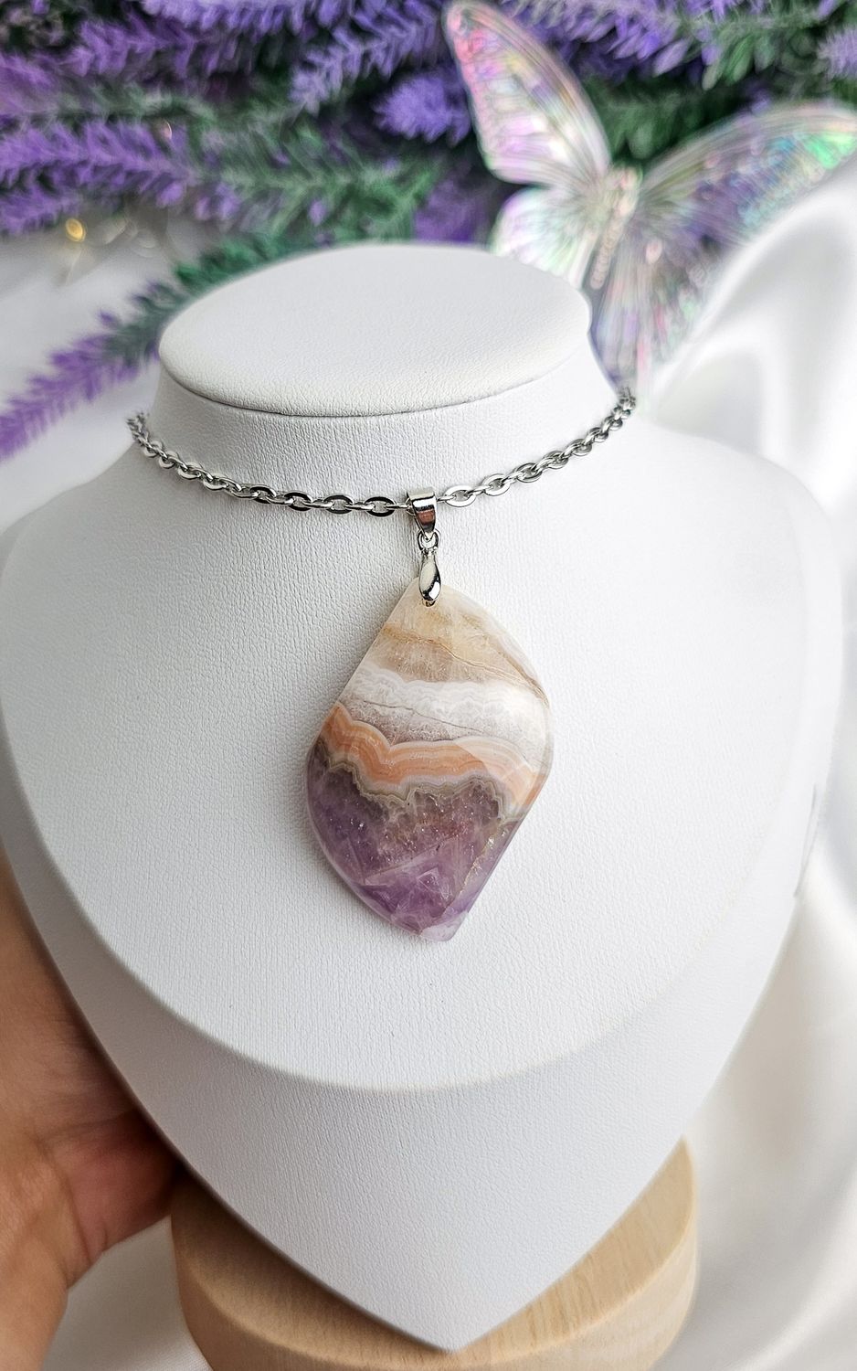Necklace in Dream Amethyst and Mexican Agate