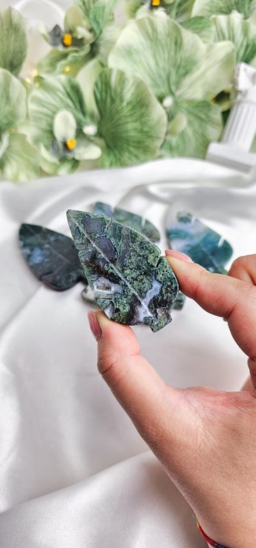 Moss Agate Leaf