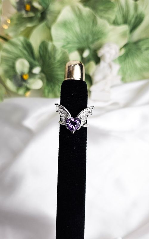 Adjustable Ring with Bat in Amethyst (FROM SIZE 15)