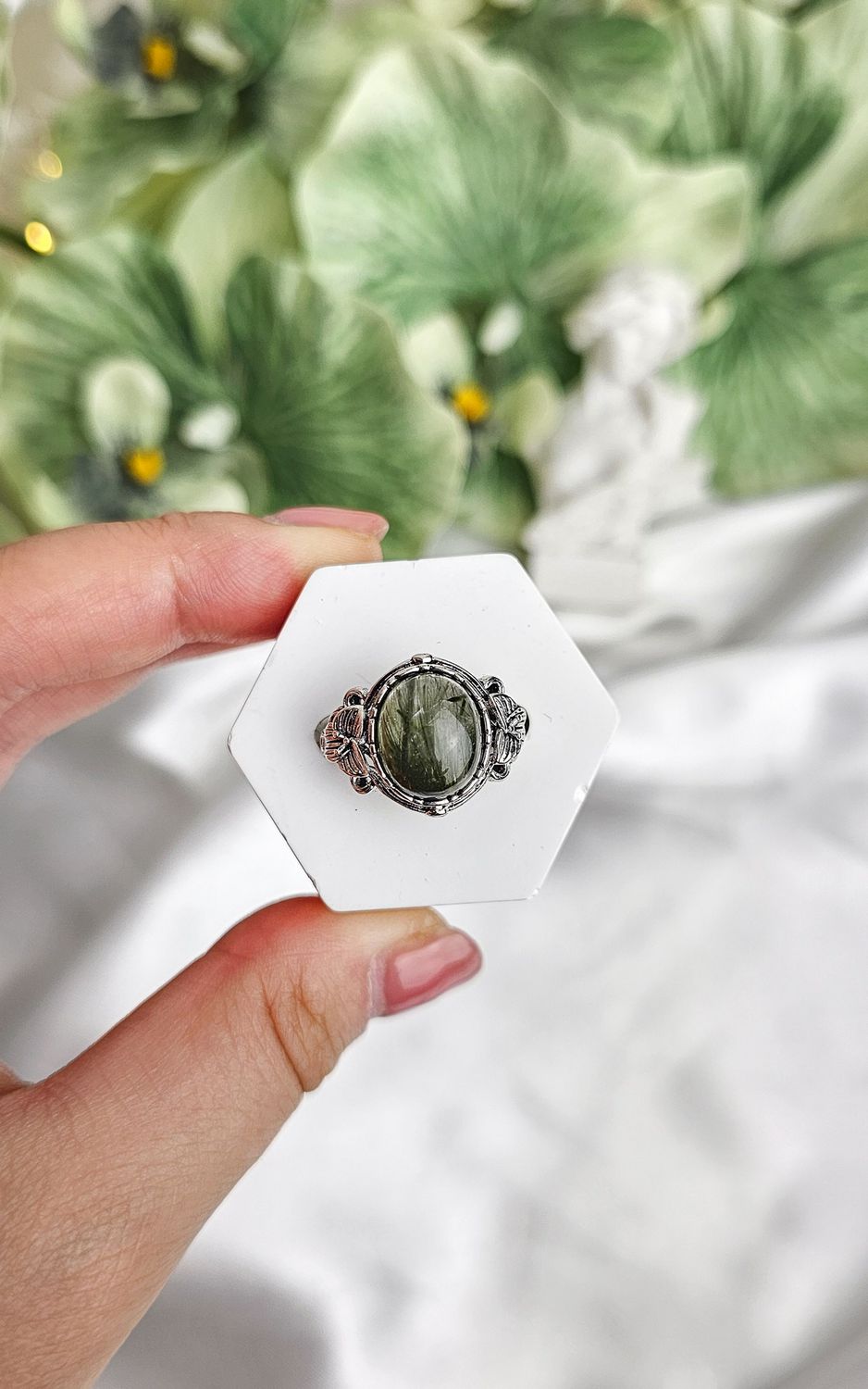 Adjustable Etnic Ring in Prehnite (FROM SIZE 14)