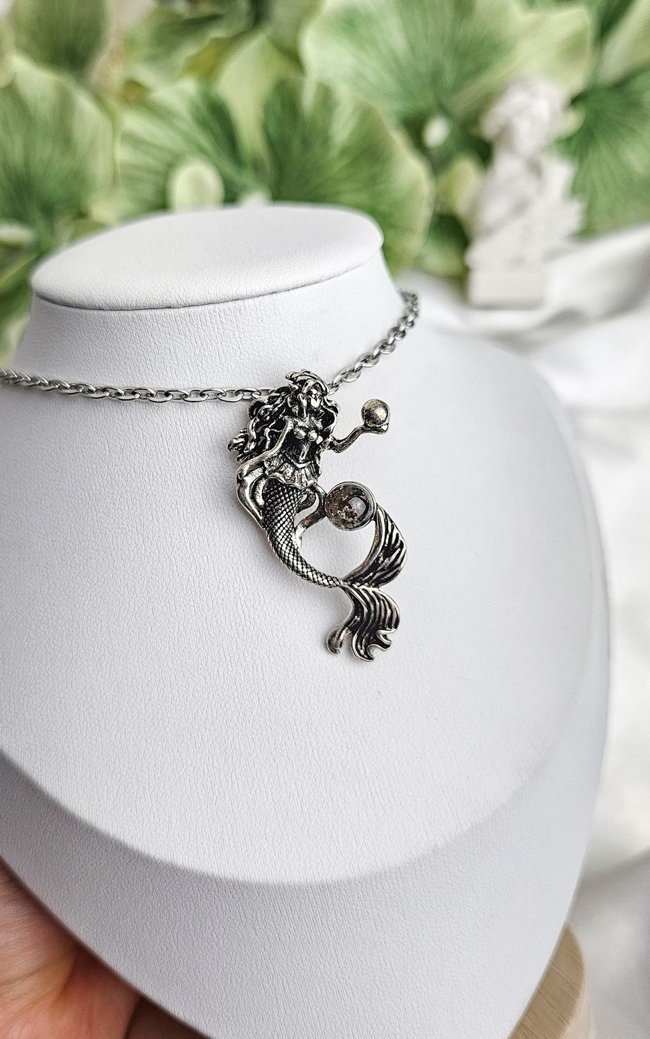 Necklace with Mermaid in Garden Quartz