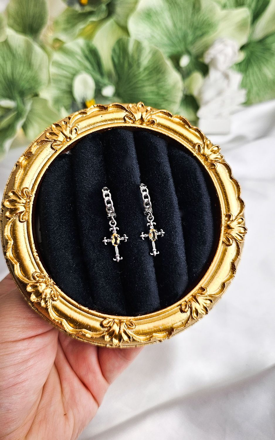 Hoop Earrings with Cross in Citrine Quartz