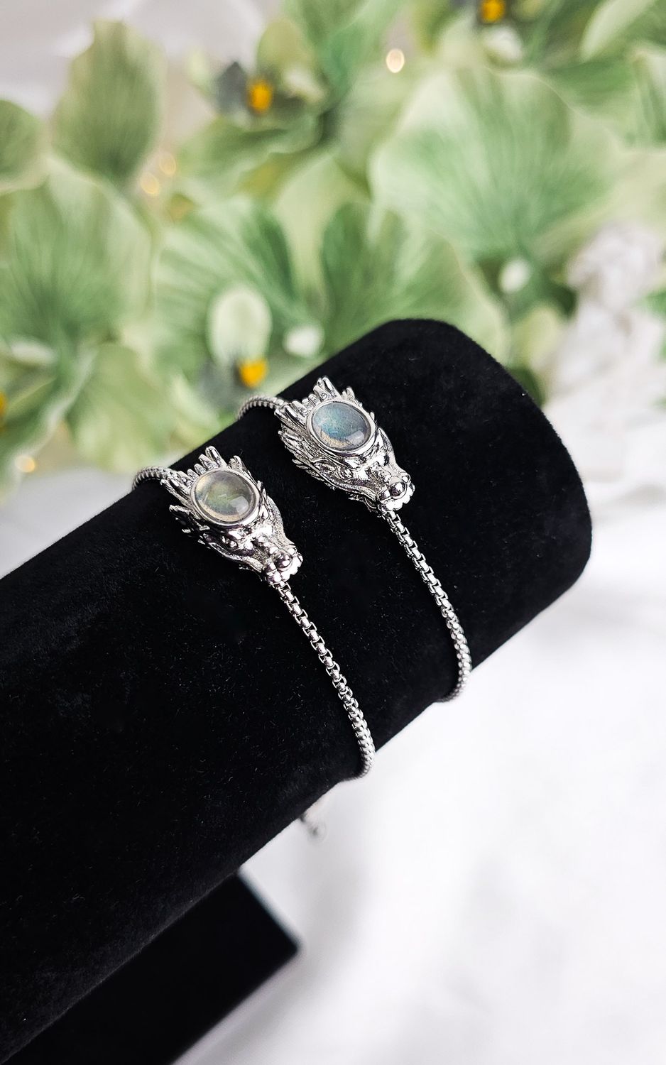 Bracelet with Dragon in Labradorite