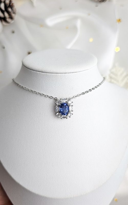 Necklace in Blue Fluorite