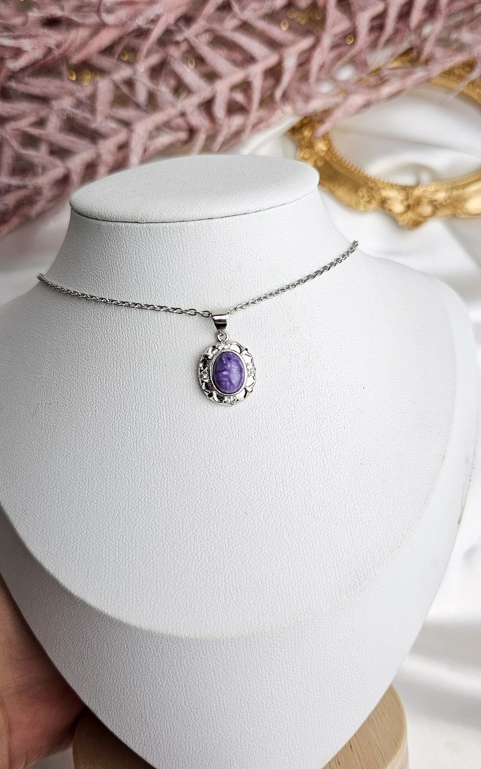 Necklace in Charoite