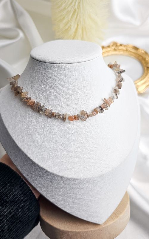Necklace with Chips in Black Moonstone