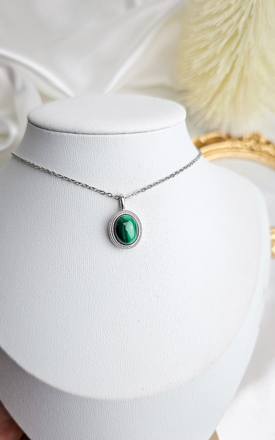 Necklace in Malachite