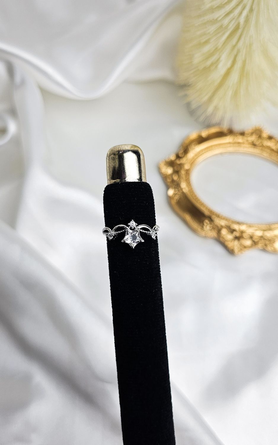 Adjustable Ring with Star in Clear Quartz (FROM SIZE 12)