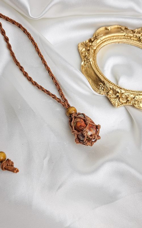 Macramé Cage Necklace (Brown)