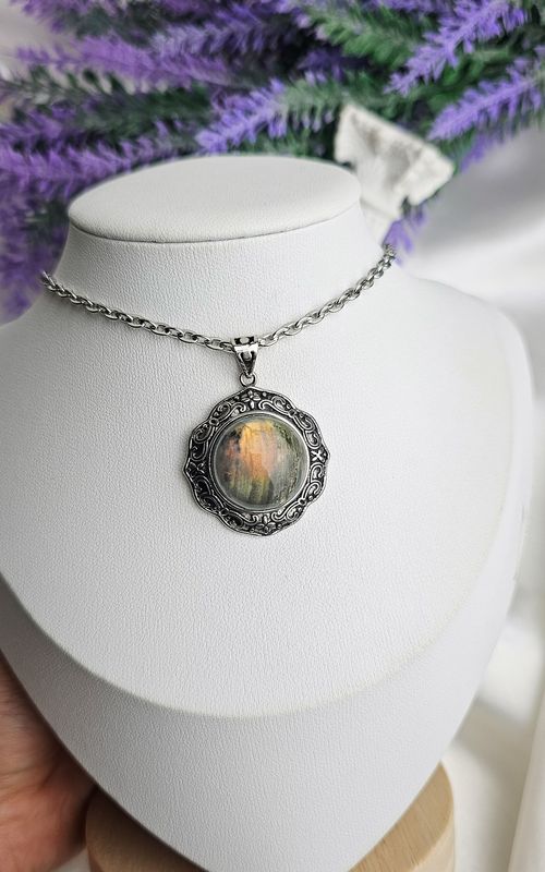 Etnic Necklace in Labradorite
