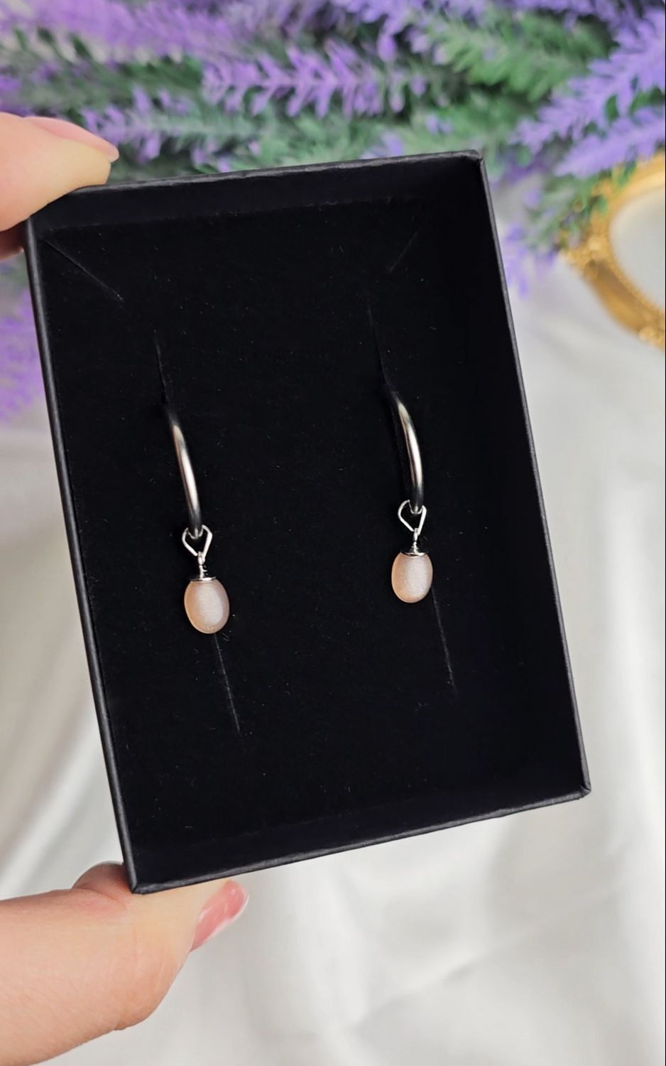 Hoop Earrings in Peach Moonstone (s925)